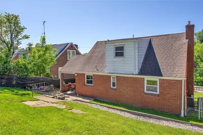 1117 Broughton Rd, South Park, PA 15236 - Photo 33
