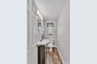 1117 Broughton Rd, South Park, PA 15236 - Photo 17