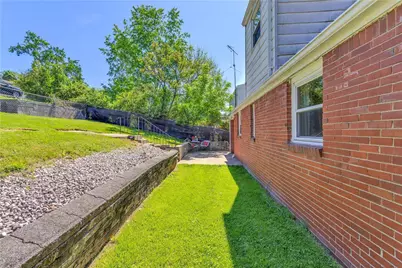 1117 Broughton Rd, South Park, PA 15236 - Photo 31
