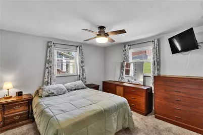 1117 Broughton Rd, South Park, PA 15236 - Photo 15
