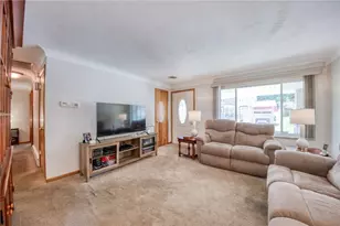 4628 Bowes Ave, West Mifflin, PA 15122 - Photo 3