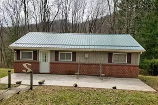 154 Eicher Rd, Henry Clay Township, PA 15424 - Photo 3