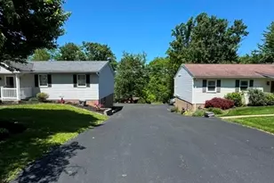 200 Bonita Dr, Hempfield Township, PA 15601 - Photo 3