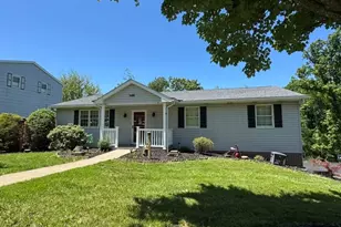200 Bonita Dr, Hempfield Township, PA 15601 - Photo 5
