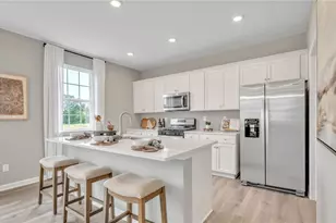 228 Rolling Ml Ln, Jefferson Hills, PA 15332 - Photo 5