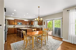 320 Hedgerow Dr, Peters Township, PA 15367 - Photo 13