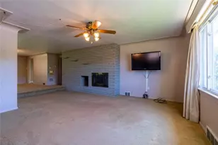 135 Lake Dr, Elizabeth Twp/Boro, PA 15037 - Photo 5
