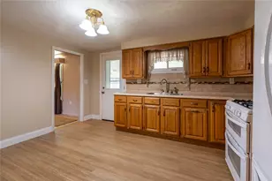 135 Lake Dr, Elizabeth Twp/Boro, PA 15037 - Photo 7