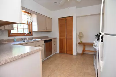 3644 Sunset Dr, Munhall, PA 15120 - Photo 19