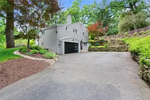 119 Byron Rd, Ross Twp, PA 15237 - Photo 3