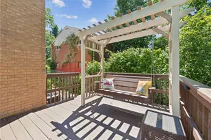 341 E Agnew Ave, Pittsburgh, PA 15210 - Photo 11