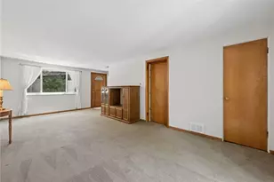 341 E Agnew Ave, Pittsburgh, PA 15210 - Photo 7