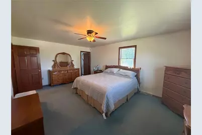 902 Central Dr, New Eagle, PA 15067 - Photo 21