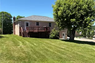 902 Central Dr, New Eagle, PA 15067 - Photo 5