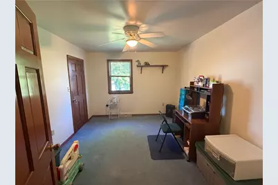 902 Central Dr, New Eagle, PA 15067 - Photo 25