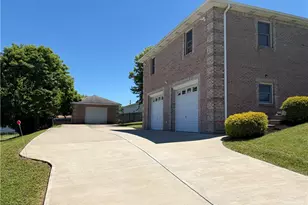 902 Central Dr, New Eagle, PA 15067 - Photo 37