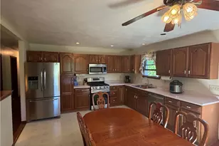 902 Central Dr, New Eagle, PA 15067 - Photo 7