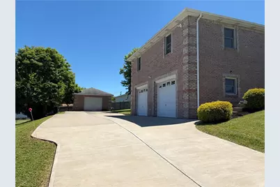 902 Central Dr, New Eagle, PA 15067 - Photo 37