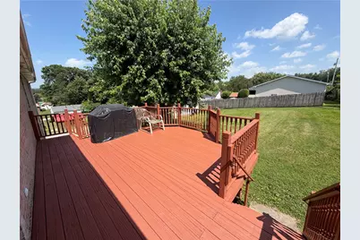 902 Central Dr, New Eagle, PA 15067 - Photo 5