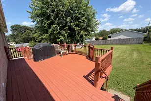 902 Central Dr, New Eagle, PA 15067 - Photo 5