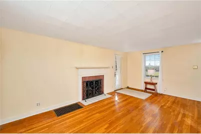 130 Alameda Road, Twp of But NW, PA 16001 - Photo 9