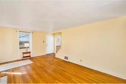 130 Alameda Road, Twp of But NW, PA 16001 - Photo 9