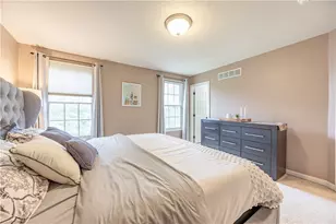 101 Castle View Dr, Kennedy Township, PA 15136 - Photo 11