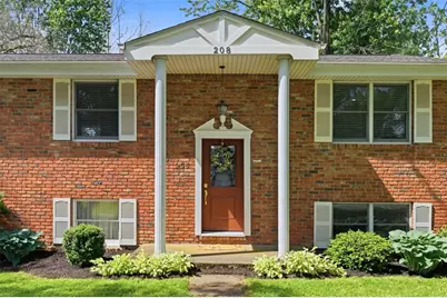 208 Parkwood Circle, Cecil, PA 15317 - Photo 3