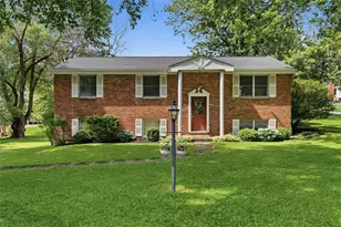 208 Parkwood Cir, Cecil, PA 15317 - Photo 1
