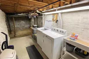 1190 Leeds Ave, Monessen, PA 15062 - Photo 41