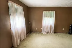 1190 Leeds Ave, Monessen, PA 15062 - Photo 21