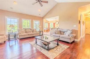 2026 Stone Bridge Ct, Manor, PA 15636 - Photo 7