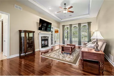 126 Lipinwood Drive, Chippewa Township, PA 15010 - Photo 5