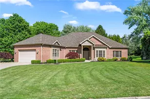 126 Lipinwood Dr, Chippewa Township, PA 15010 - Photo 1