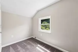 9226 Valley St, Pittsburgh, PA 15235 - Photo 15