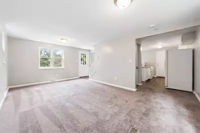 9226 Valley Street, Pittsburgh, PA 15235 - Photo 5