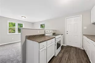 9226 Valley St, Pittsburgh, PA 15235 - Photo 9