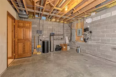 33 Hawthorne Ln, Irwin, PA 15642 - Photo 47