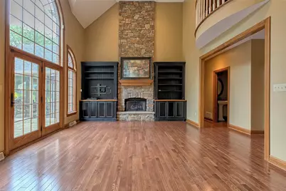 33 Hawthorne Ln, Irwin, PA 15642 - Photo 23