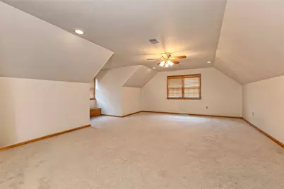 33 Hawthorne Ln, Irwin, PA 15642 - Photo 41