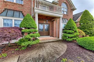 33 Hawthorne Ln, Irwin, PA 15642 - Photo 3