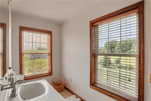 635 Cameron Rd, Hickory Township, PA 16101 - Photo 29