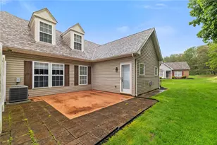 714 Spencer Woods Dr, Pittsburgh, PA 15116 - Photo 29