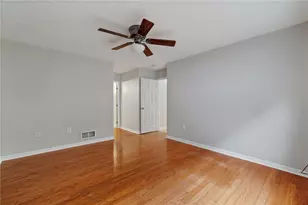 714 Spencer Woods Dr, Pittsburgh, PA 15116 - Photo 21