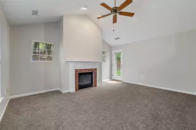 714 Spencer Woods Drive, Pittsburgh, PA 15116 - Photo 5