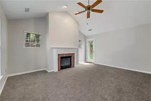 714 Spencer Woods Dr, Pittsburgh, PA 15116 - Photo 5