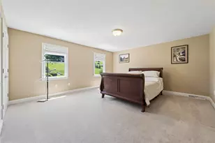 1010 Augusta Cir, North Huntingdon, PA 15642 - Photo 17