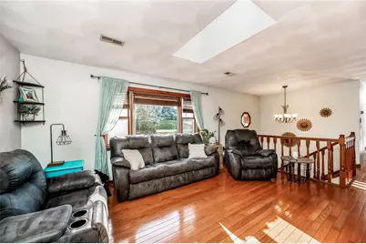 972 Barclay Rd, White Township, PA 15701 - Photo 9