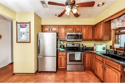 972 Barclay Rd, White Township, PA 15701 - Photo 5