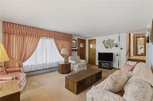 1013 Rachel St, Richland School District, PA 15904 - Photo 7
